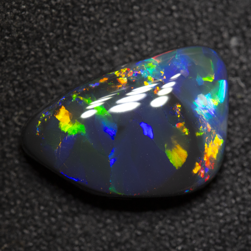 2.99 ct black opal 13.2x8.7x4.4mm