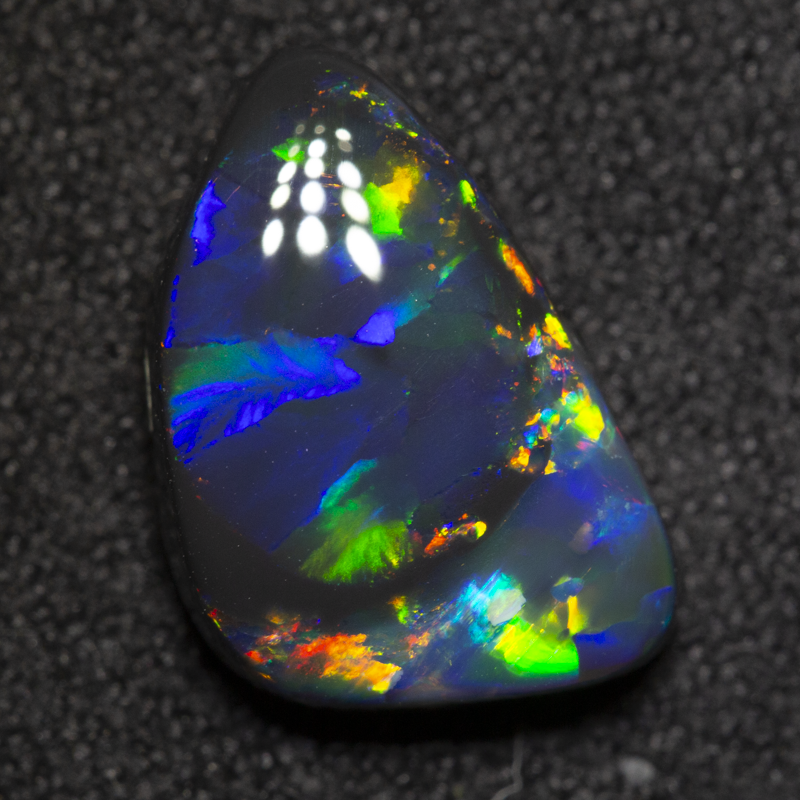 2.99 ct black opal 13.2x8.7x4.4mm