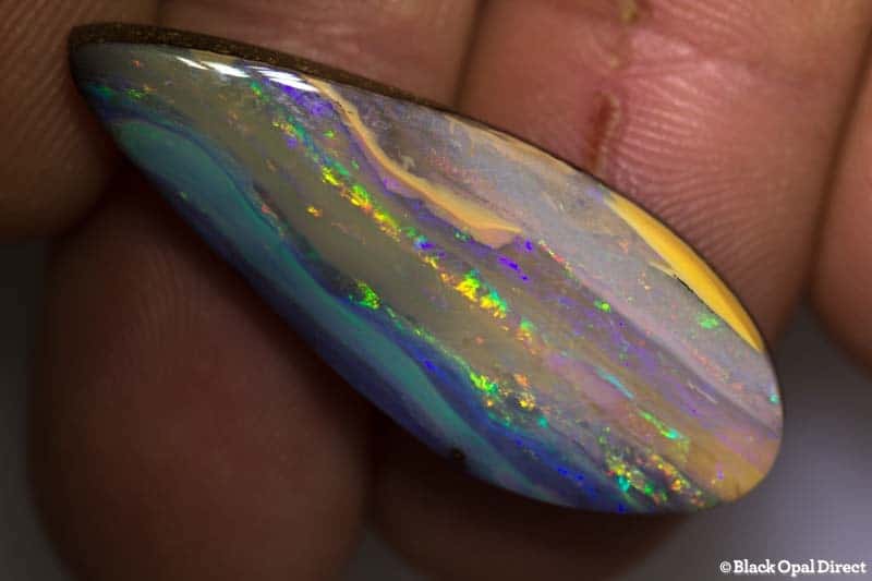 20.21 ct boulder opal 37mm long
