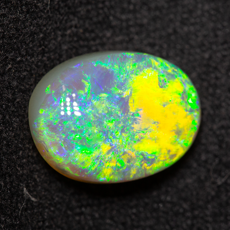 3.12 ct crystal opal 11x8x5mm