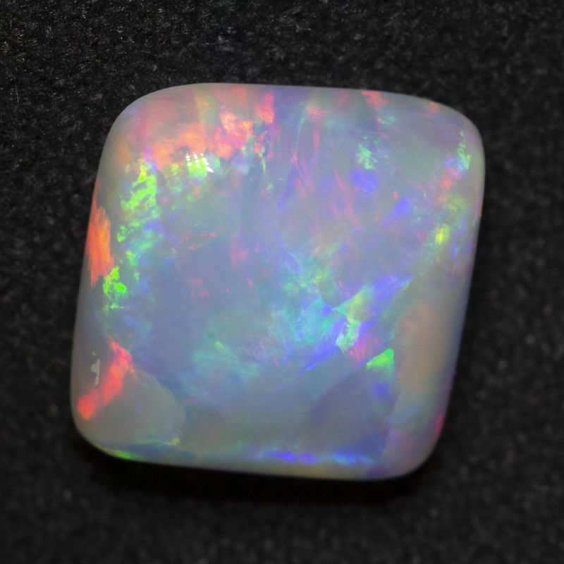 3.49 ct crystal opal 9.8x9.4x4.6mm