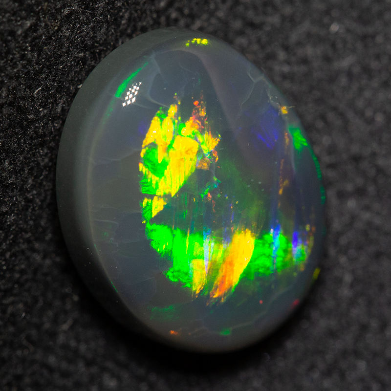 3.53 ct black opal 11.8x9.2x5.1mm