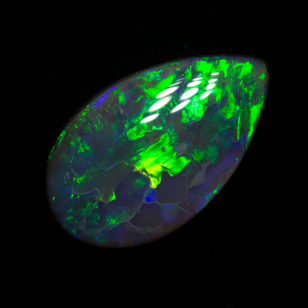 3.87 ct black opal 15x8.9x4.5mm