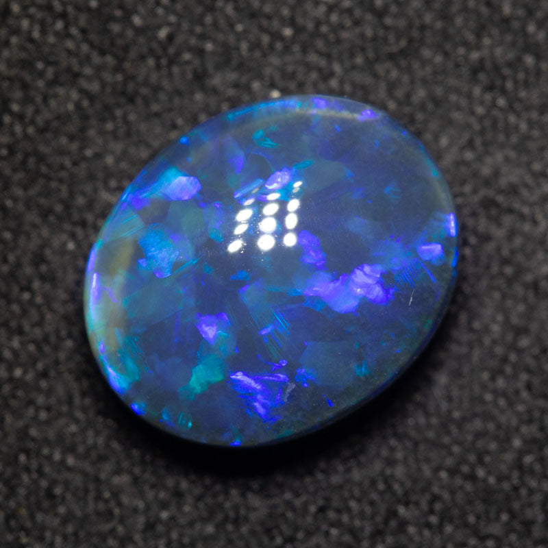 3.90 ct black opal 11.6x9.5x6mm