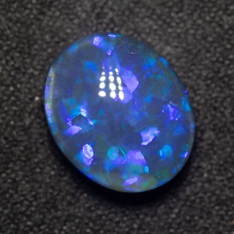 3.90 ct black opal 11.6x9.5x6mm