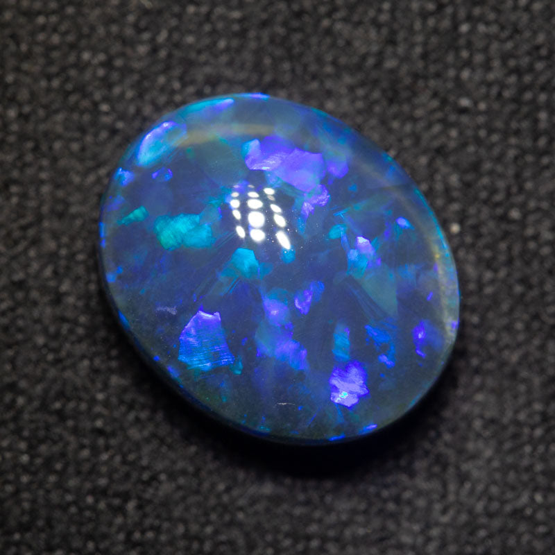 3.90 ct black opal 11.6x9.5x6mm