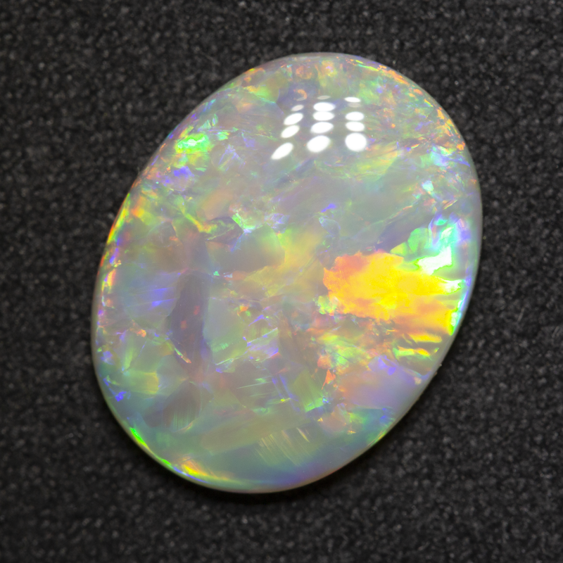 3.91 ct white opal 15x12x3mm