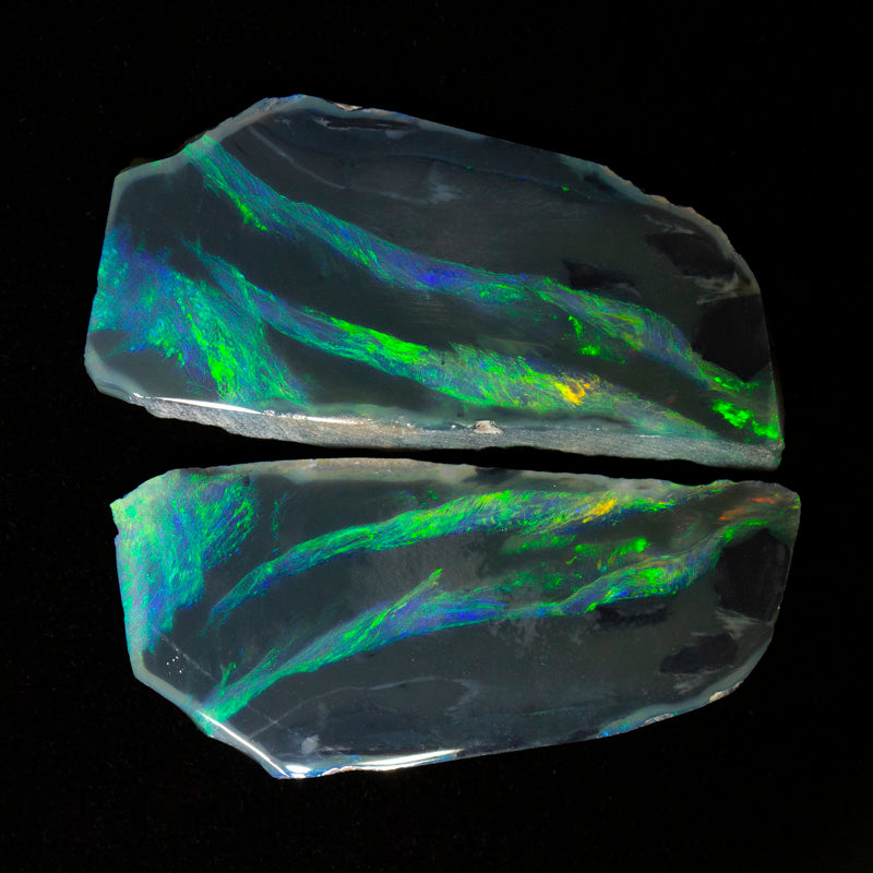 38.45 ct black opal specimen 38x18.1x4.4mm
