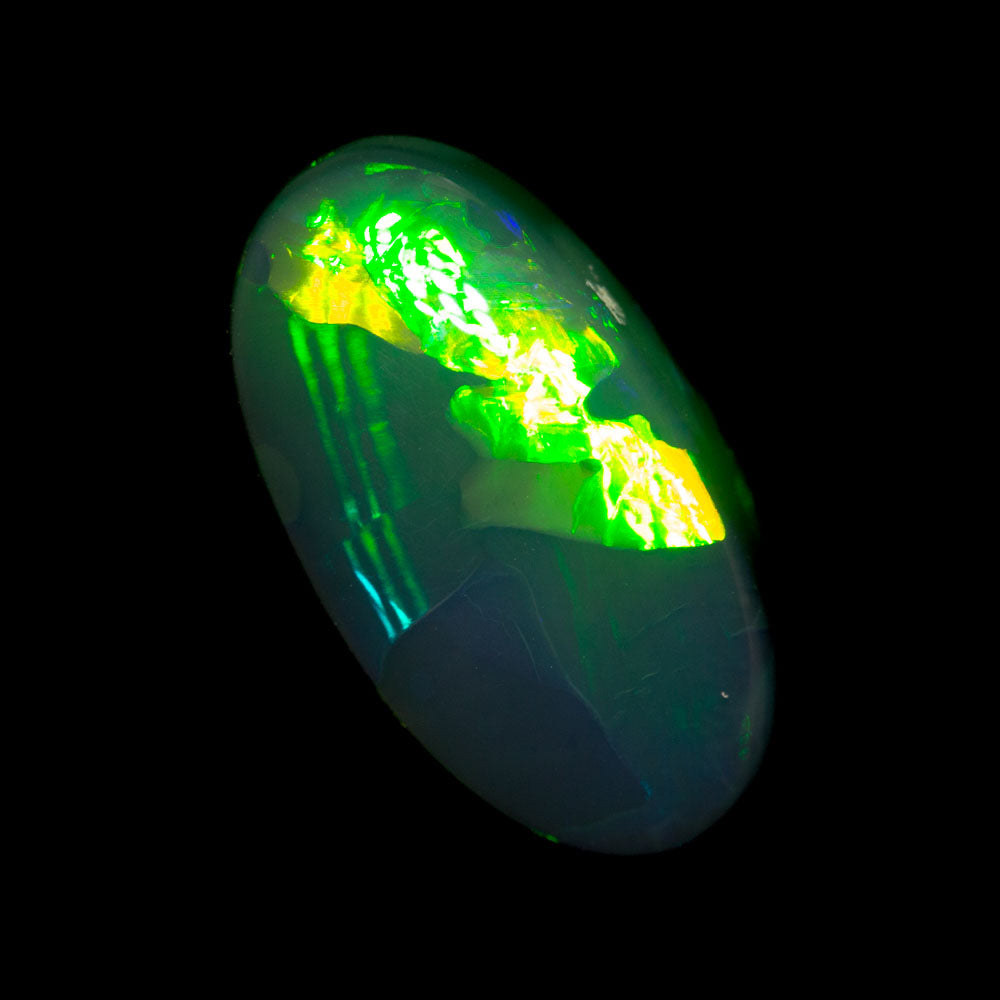 4.20 ct black opal 14.7x8.1x5.3mm