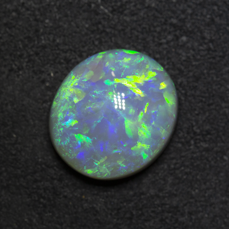 4.86 ct dark opal 12.2x11x5.8mm