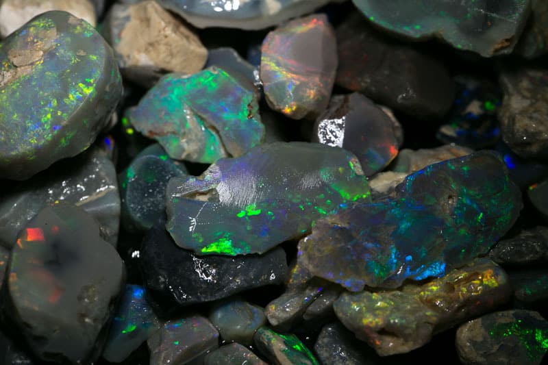 400 ct rough and rubbed opal parcel