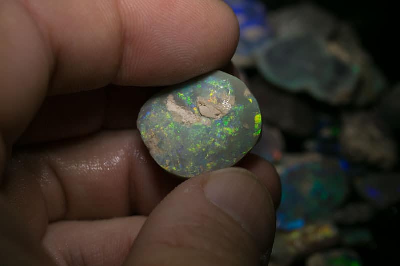 400 ct rough and rubbed opal parcel