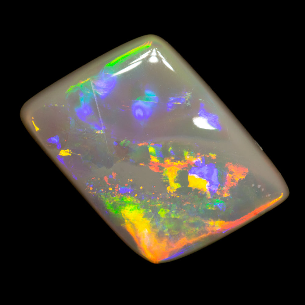 5.22 ct dark opal 14.9x12.2x4.4mm