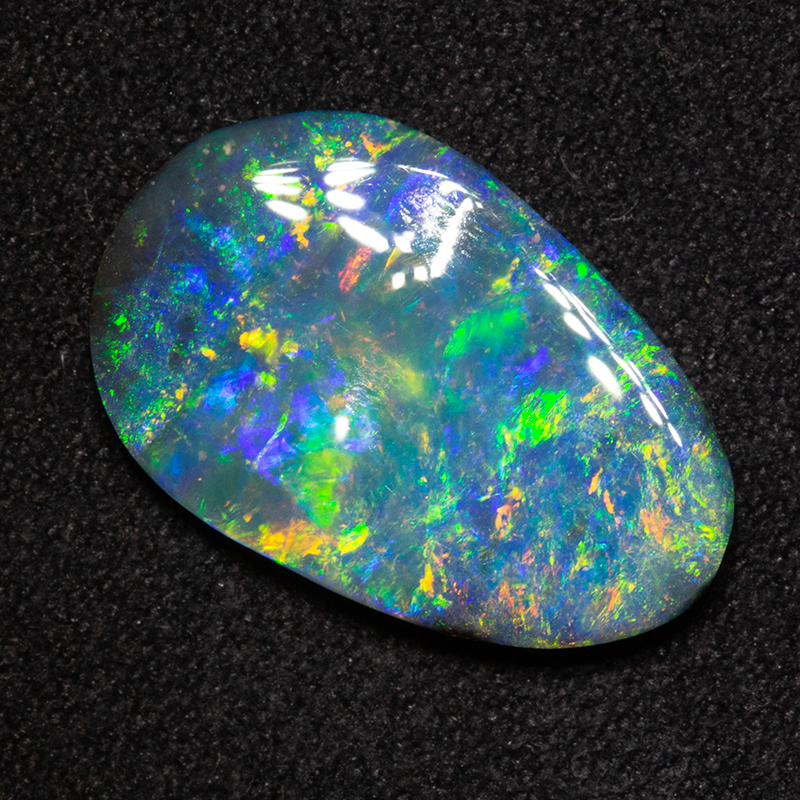 5.37 ct boulder opal 17.9x11.6x3.4mm