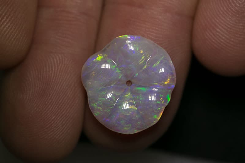 5.41 ct opal flower carving 18x17x3mm