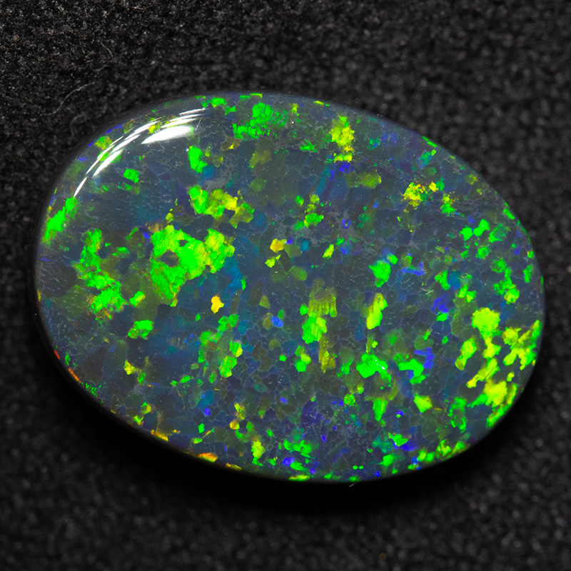 5.68 ct black opal 15.4x11.4x5mm