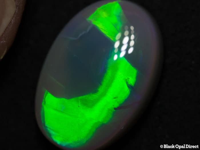 6.15ct rolling flash opal1