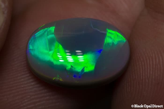 6.15 ct semi black opal 15x11x6mm