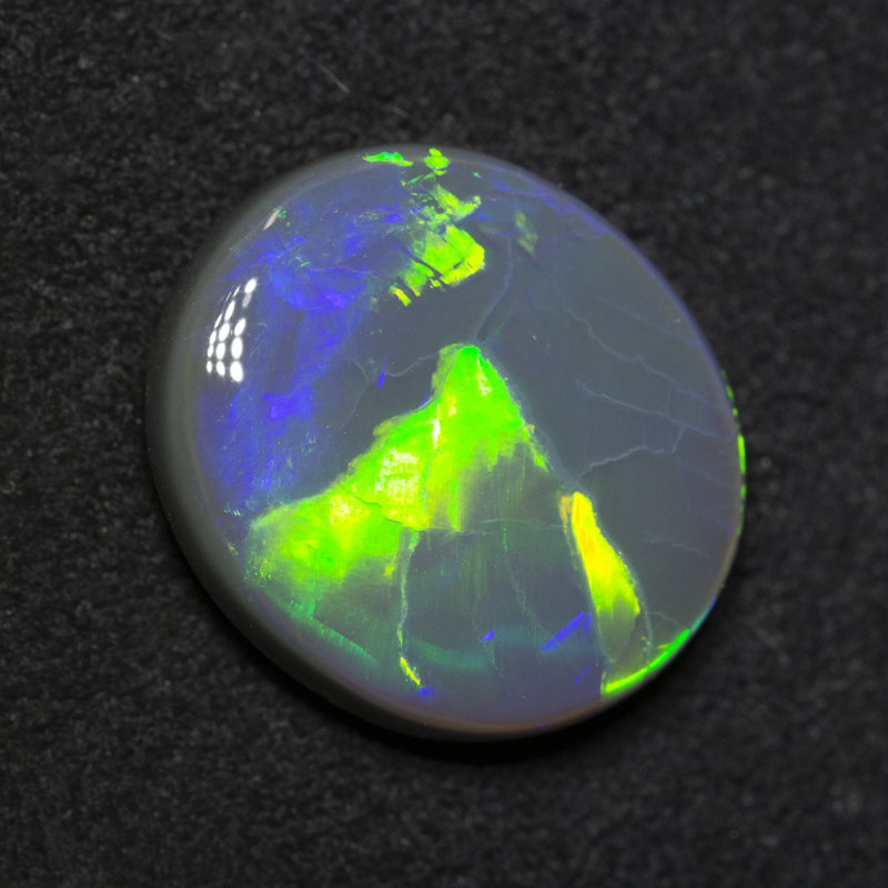 6.60 ct black opal 15.2x13.5x4.8mm