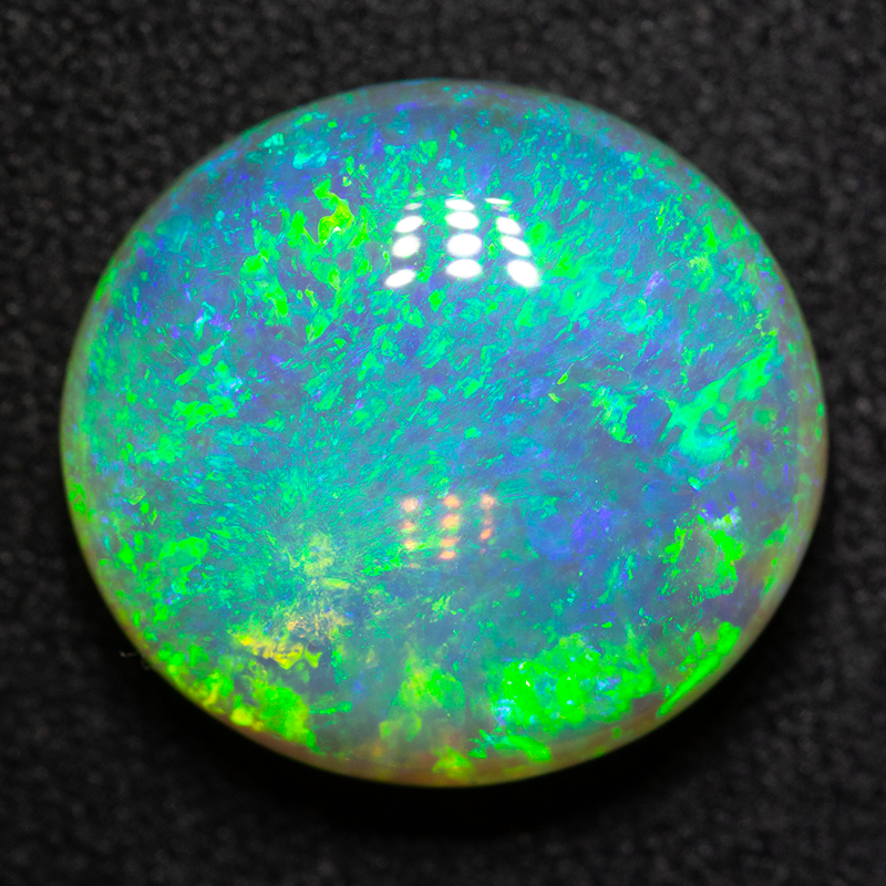 7.75 ct double-sided crystal opal 14.2x13.1x6.7mm