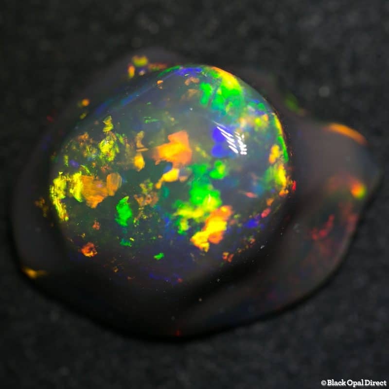8.24ct opal carving