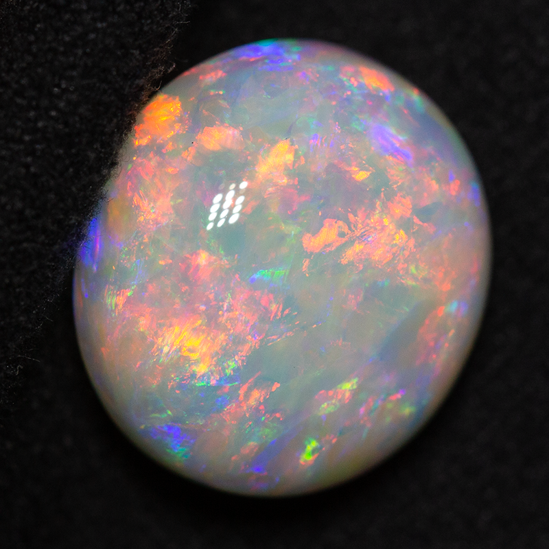 8.97 ct white opal double sided 14x13x8mm