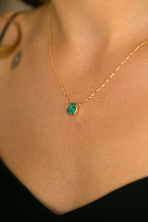 Johanna 18kt Gold Necklace with 0.94ct Black Opal