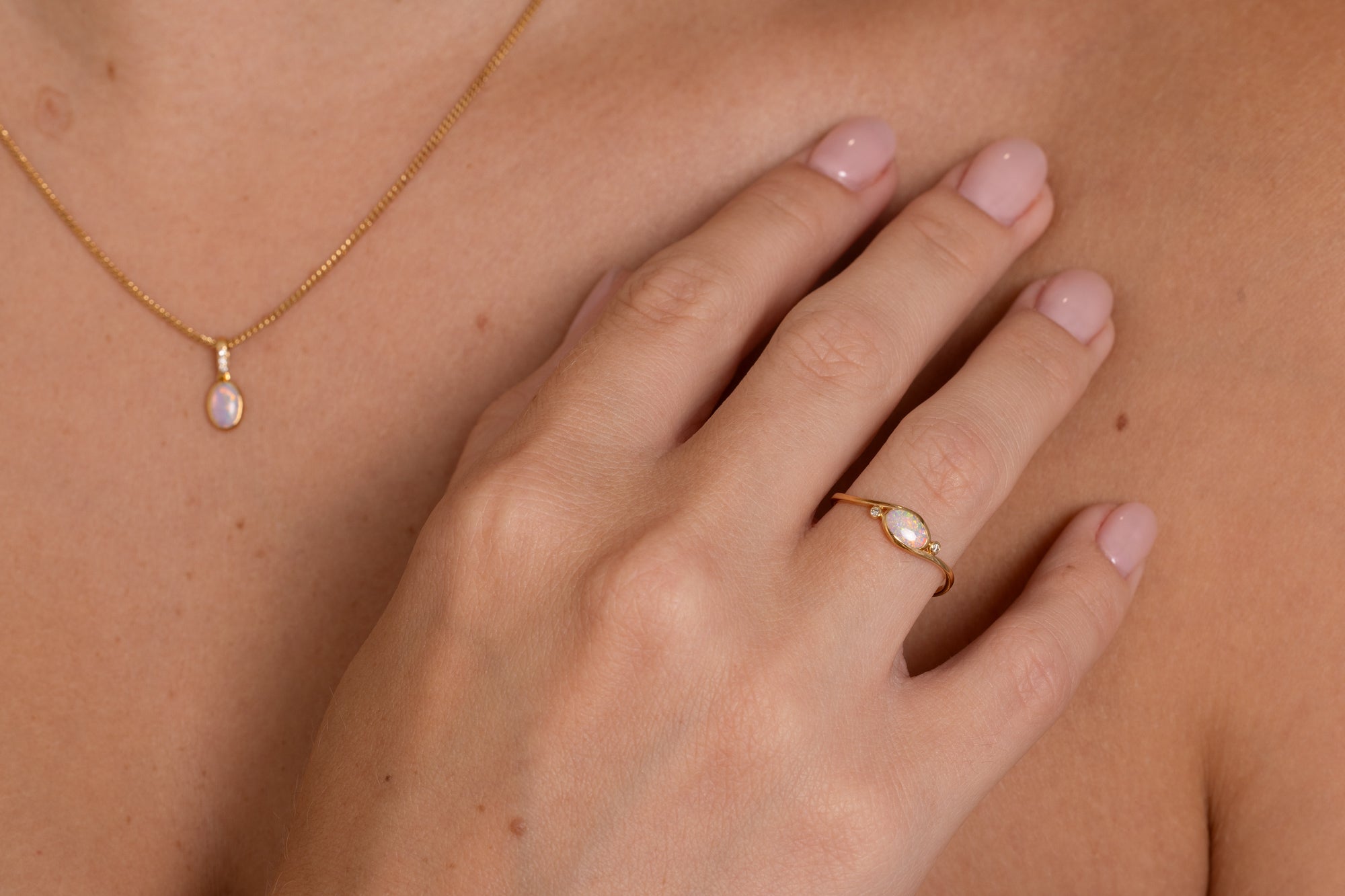 Lyra — 18kt Yellow Gold 0.25 ct Crystal Opal Diamond Ring