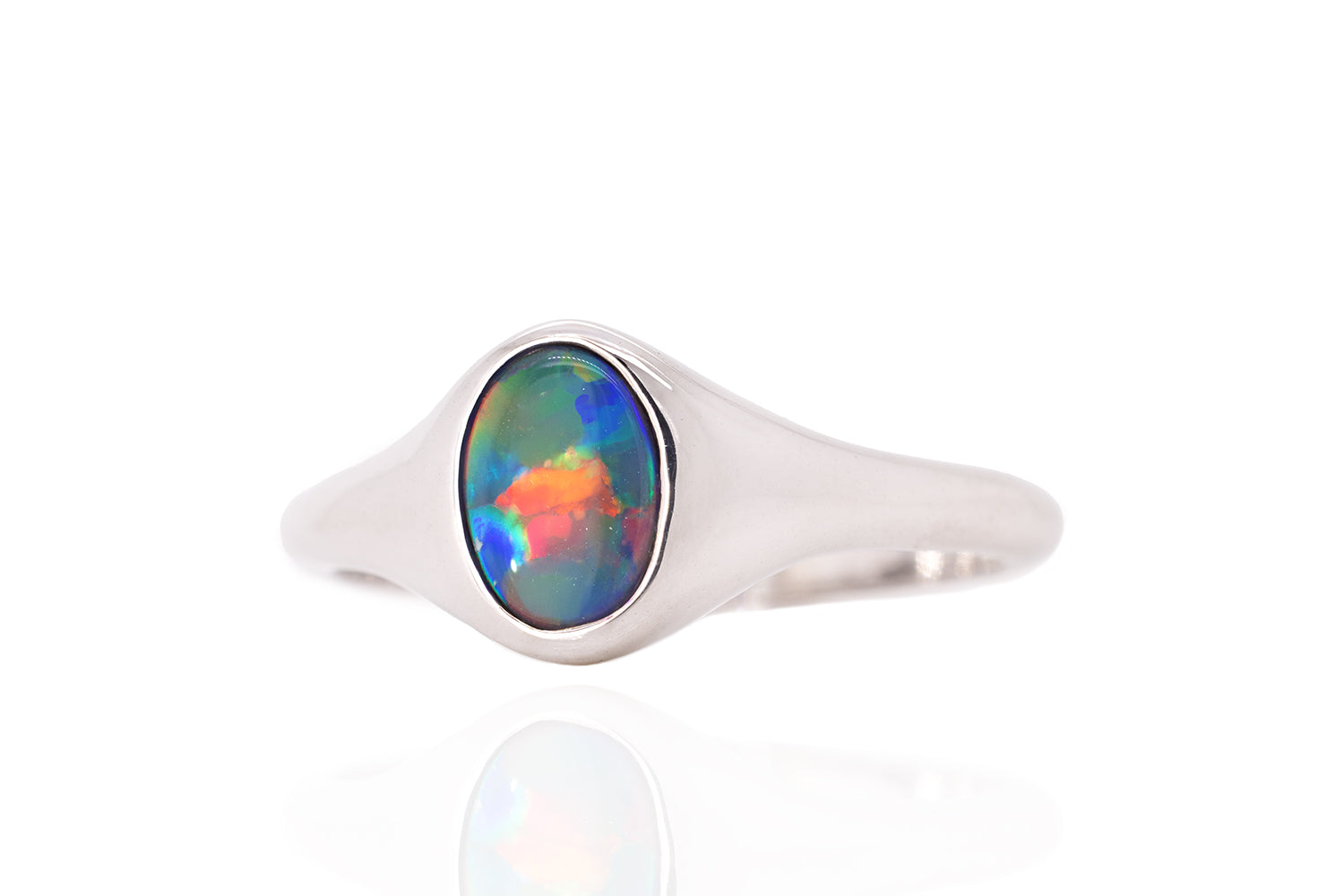 Valentina Petite — 18kt White Gold 0.45 ct Black Opal Ring
