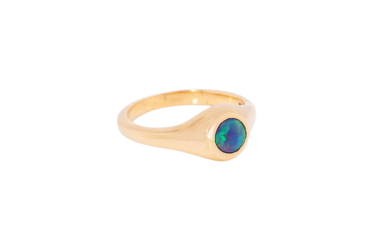 Valentina Petite — 18kt Yellow Gold 0.49 ct Black Opal Ring