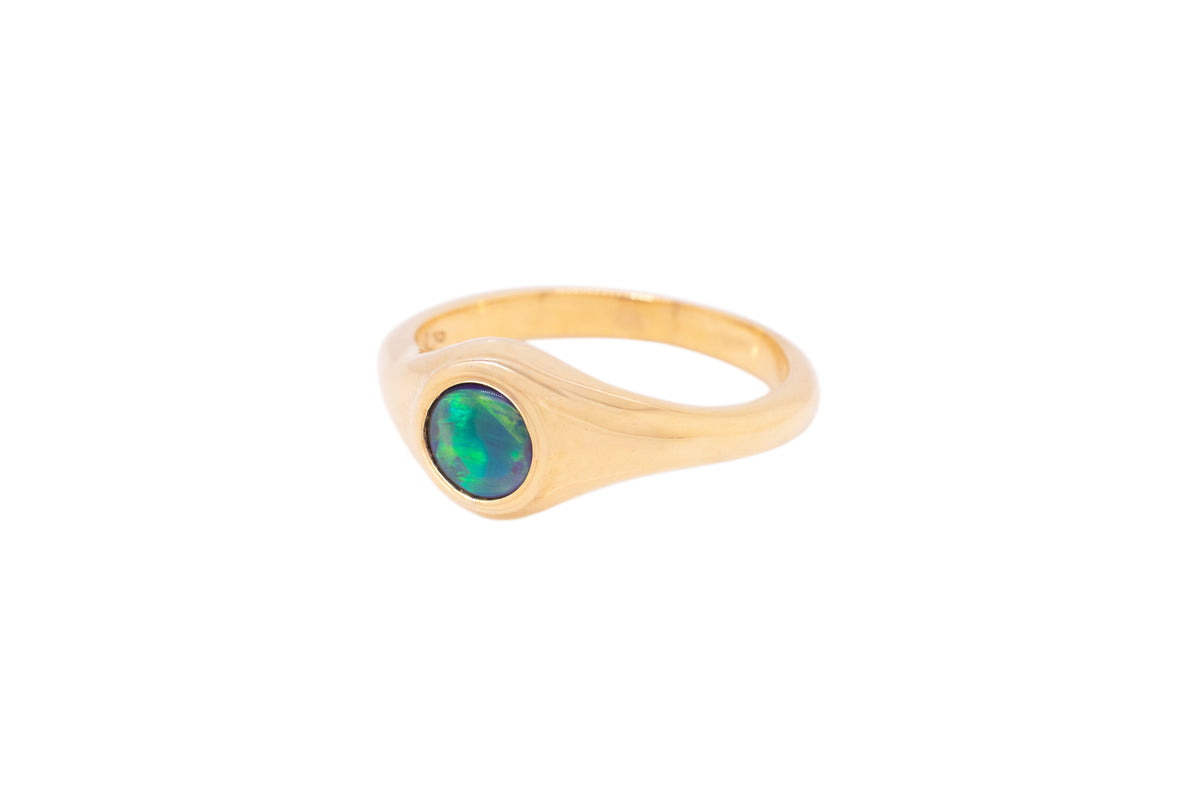 Valentina Petite — 18kt Yellow Gold 0.49 ct Black Opal Ring