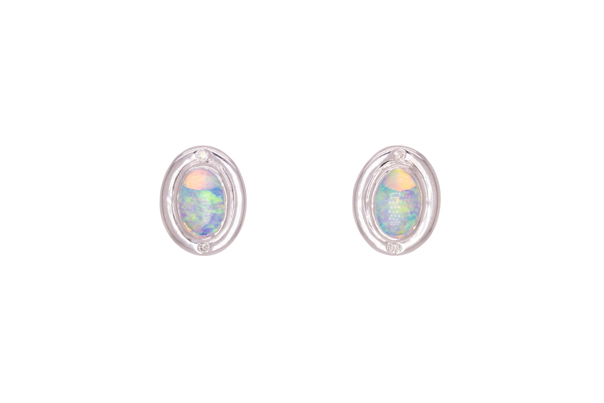 Vera — 18kt White Gold 0.55 ct Crystal Opal Diamond Stud Earrings