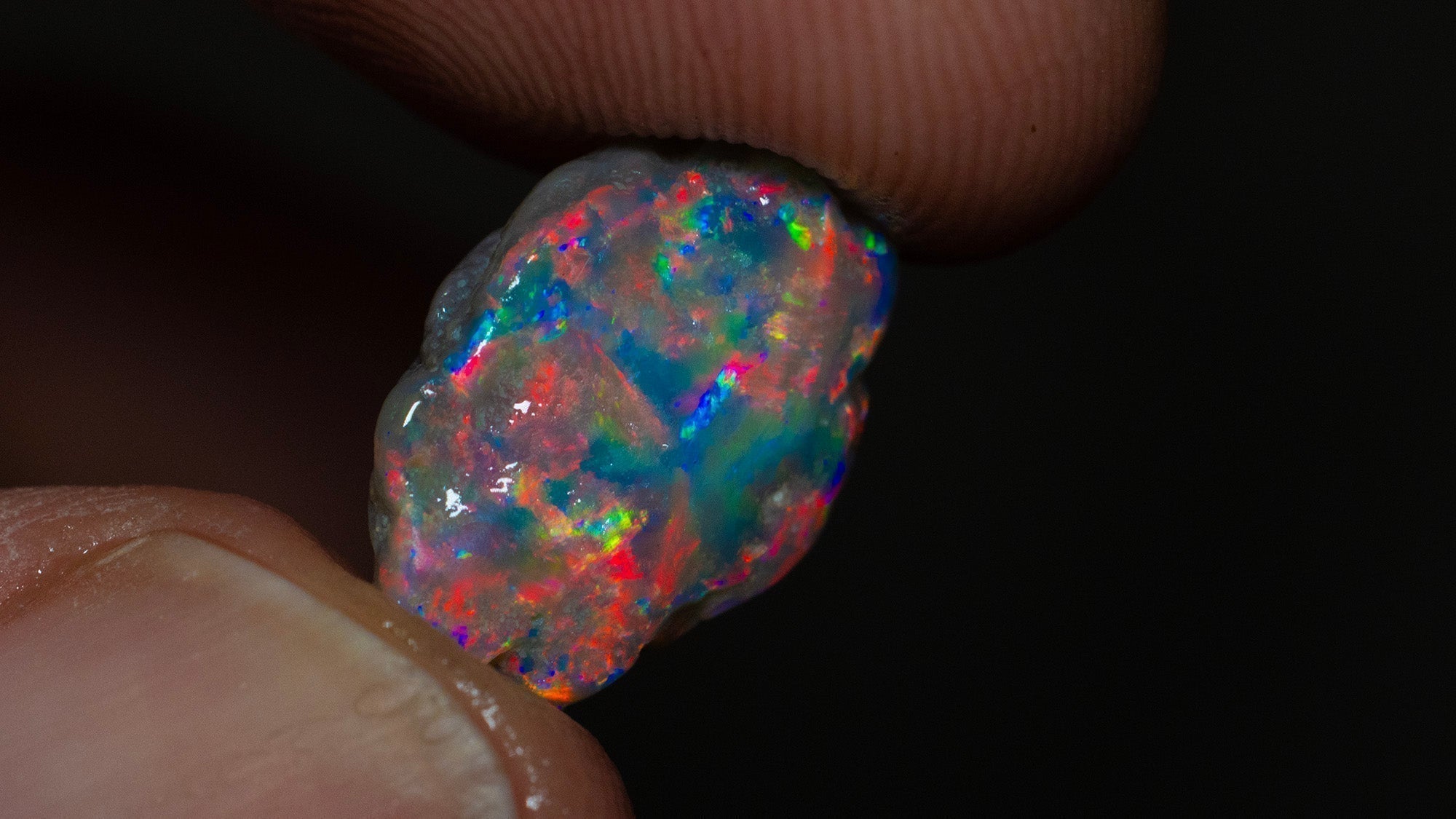 Red Brilliance | Cutting a Lightning Ridge Dark Opal Nobby | Black Opal ...