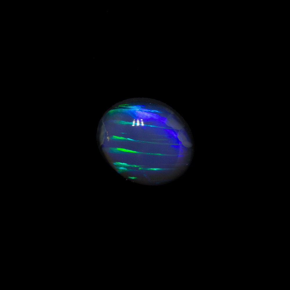 0.28 ct black opal 4.9x4.1x2.3mm