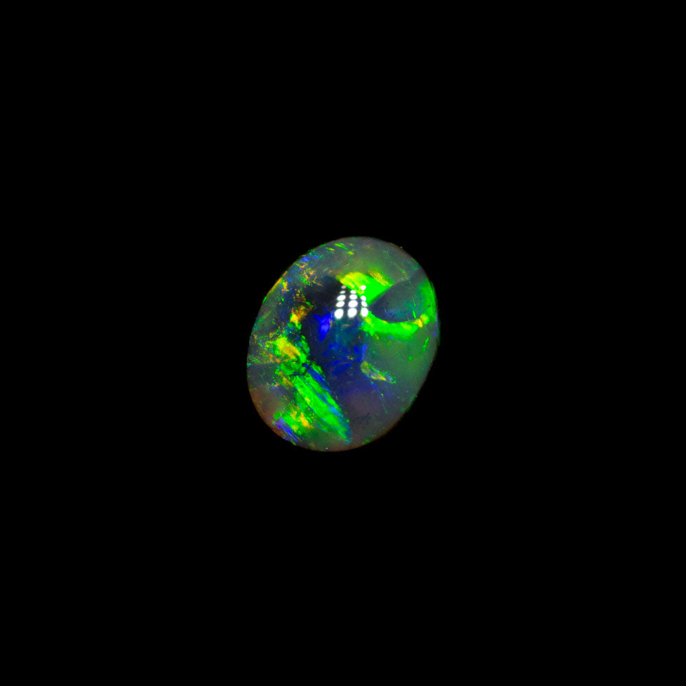 0.32 ct dark opal 5.3x4.3x2.1mm