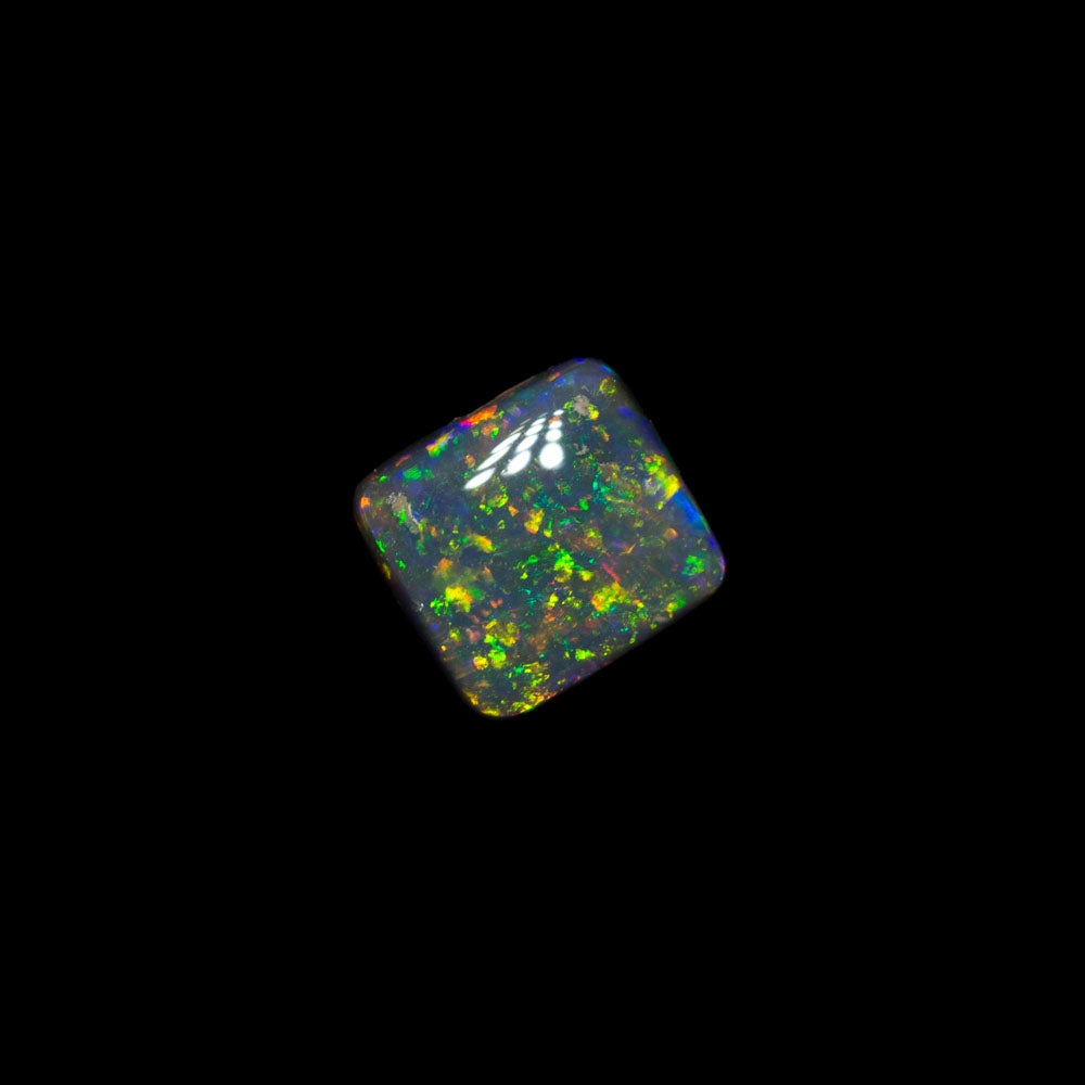 0.32 ct dark opal 4.5x4.2x2.1mm