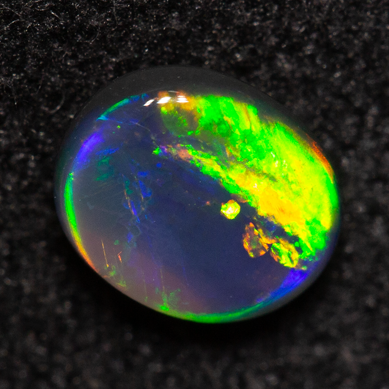0.34 ct black opal 5.4x4.5x2.2mm