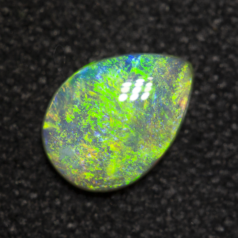 0.34 ct crystal opal 6.2x4.5x1.9mm