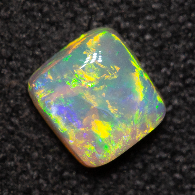 0.34 ct crystal opal 4.4x4.1x2.3mm
