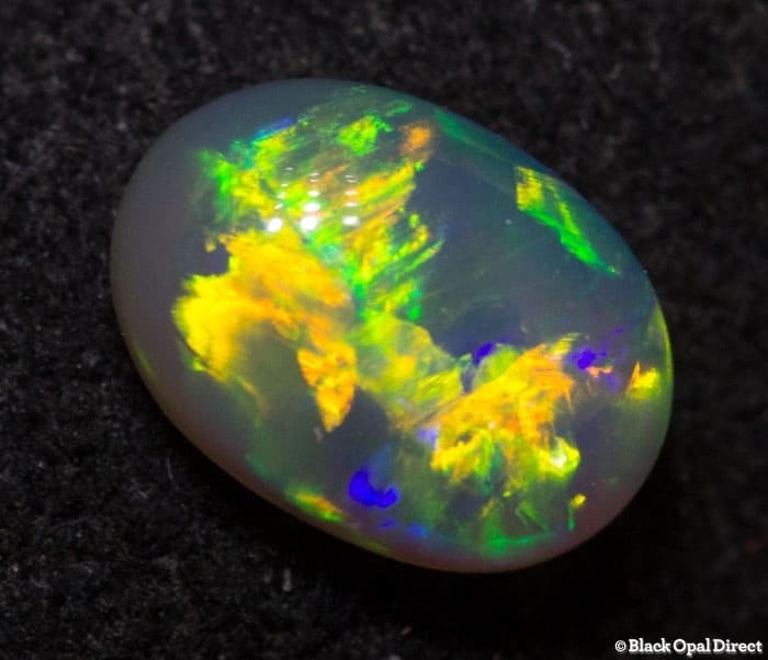0.34ct semi black opal