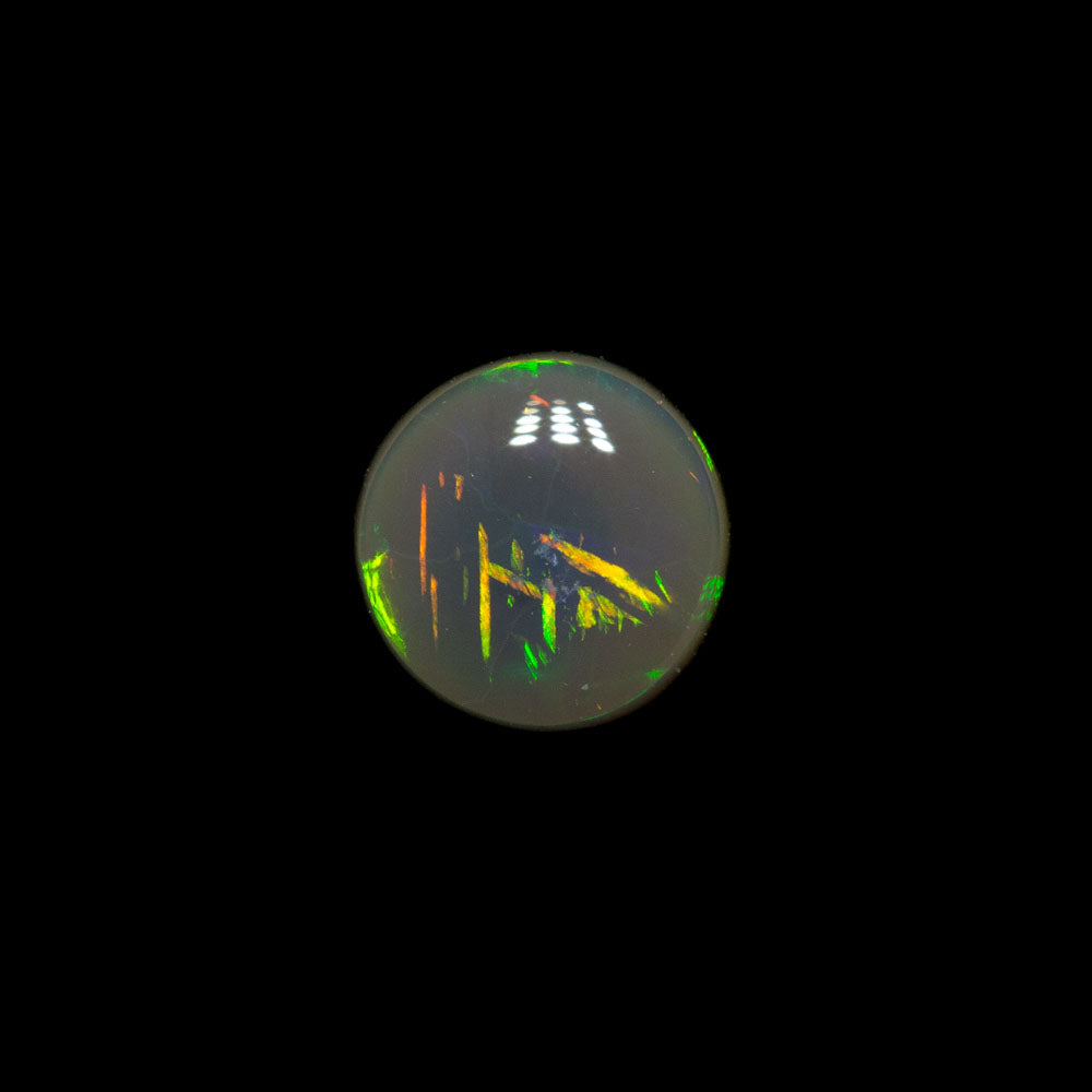 0.35 ct dark opal 4.9x4.9x2.1mm