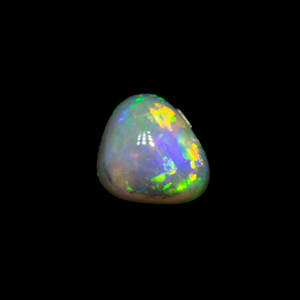 0.40 ct crystal opal 5.6x4.9x2.5mm