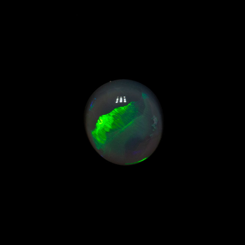 0.43 ct dark opal 5.2x4.9x2.5mm