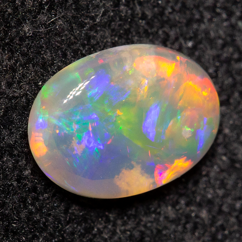 0.44 ct crystal opal 6.6x4.9x2.2mm