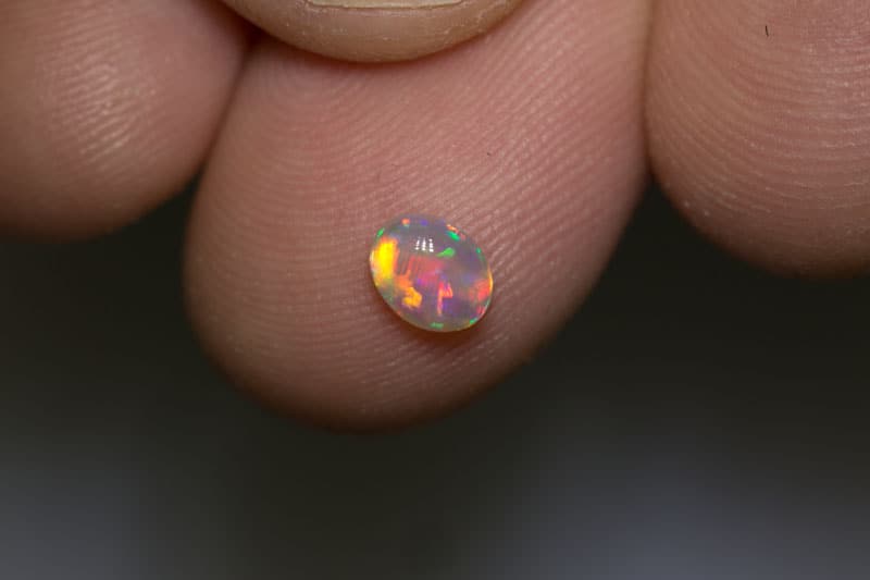 0.44 ct gem crystal opal 5.5x4.5x2.5mm