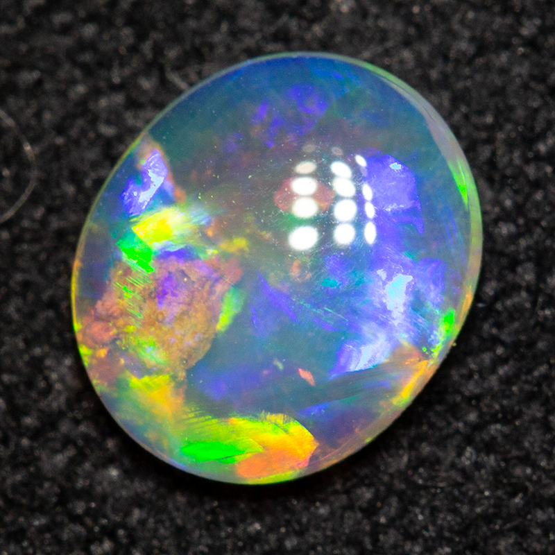 0.46 ct crystal opal 6x5x2mm