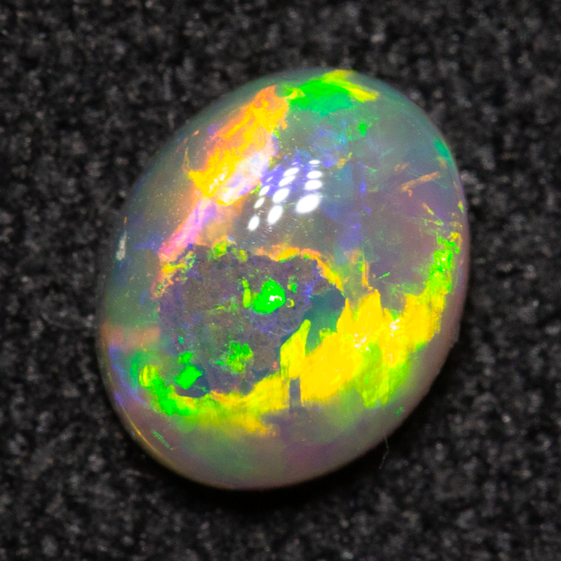 0.49 ct crystal opal 5.9x4.8x2.6mm