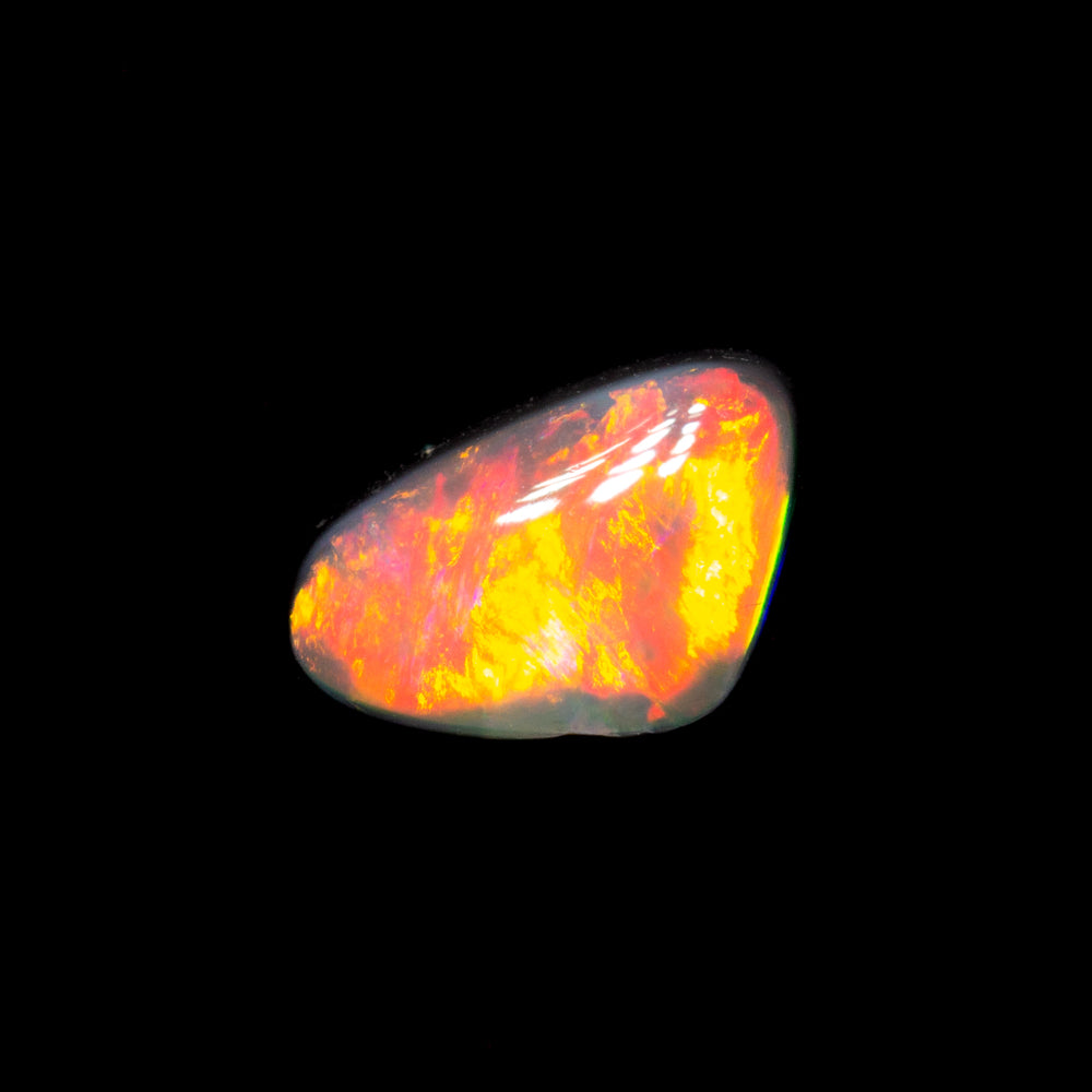 0.51 ct black opal 7.5x4.9x2.1mm