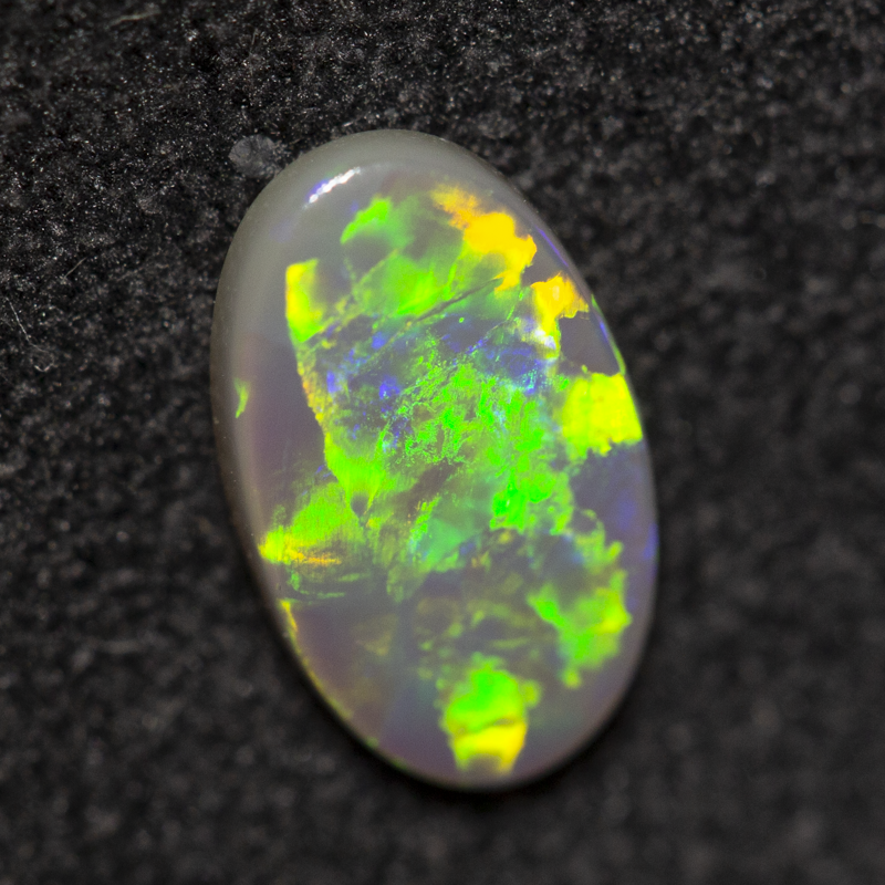 0.52 ct dark opal 8.3x5x1.7mm