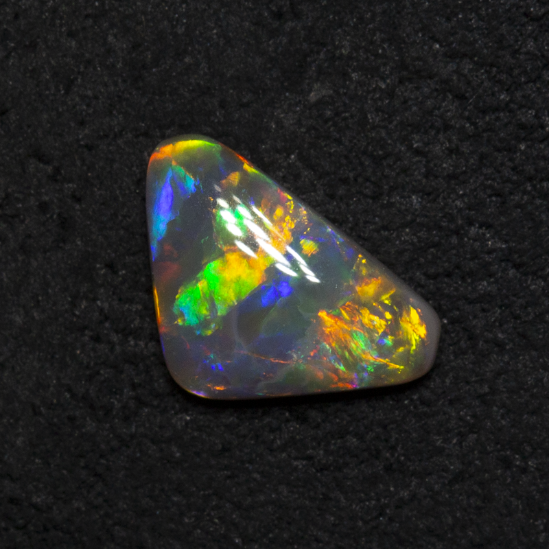 0.53 ct crystal opal 8.4x5.3x2.2mm